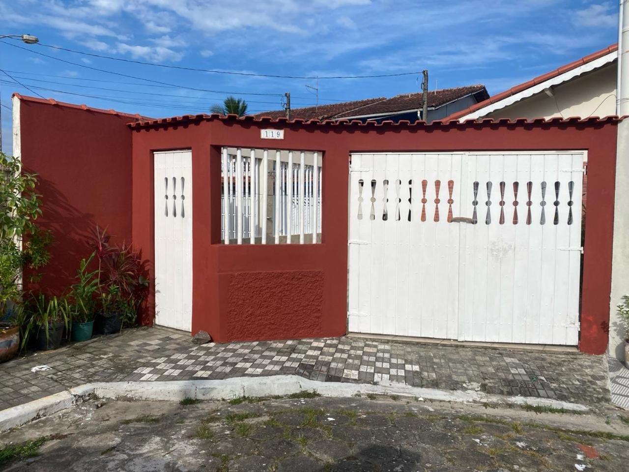 Casa Do Lado Da Praia, 100 Metros Da Praia. Villa Mongaguá Esterno foto