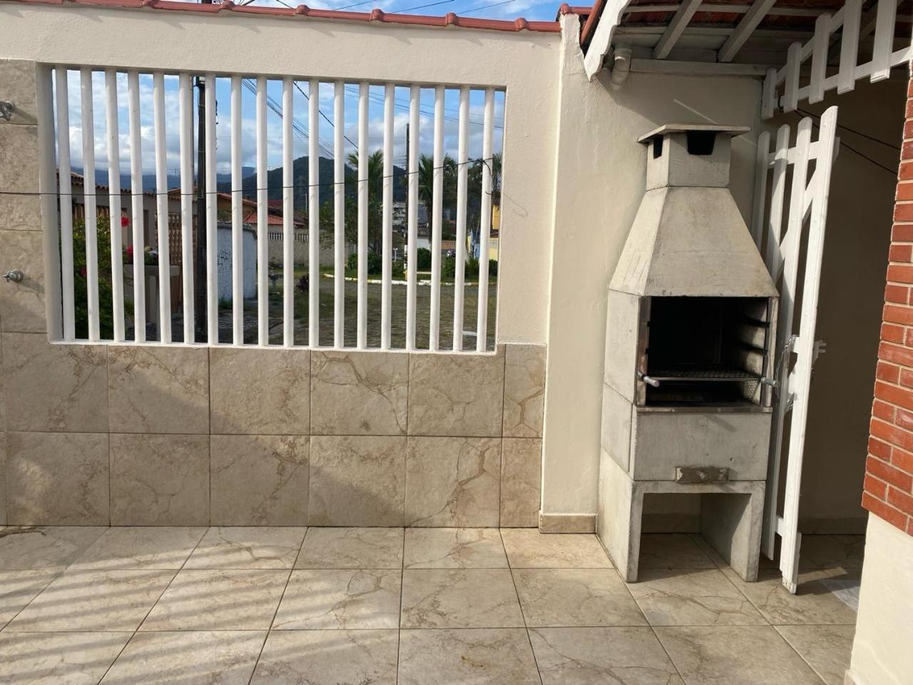 Casa Do Lado Da Praia, 100 Metros Da Praia. Villa Mongaguá Esterno foto